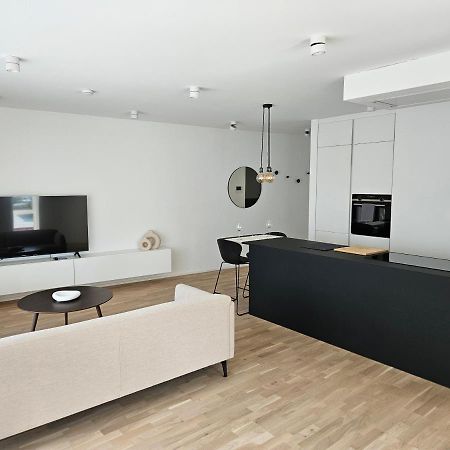 New Spacious Two Bedroom Center With Parking, Near Public Transport Lüksemburg Dış mekan fotoğraf